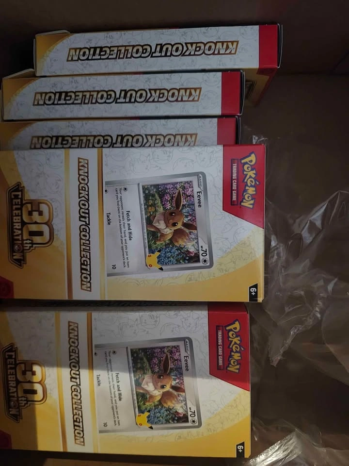 Pokemon TCG 30th Anniversary Celebration Knock Out Collection