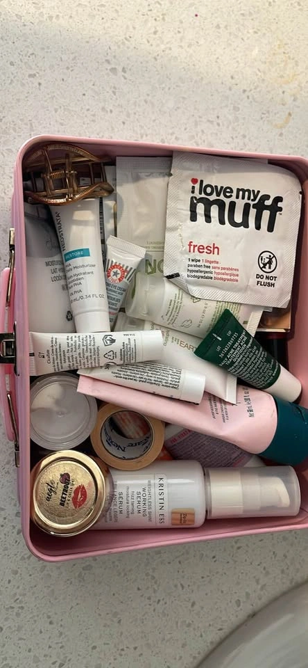 Truly Beauty Tin and Skincare Bundle - photo 2