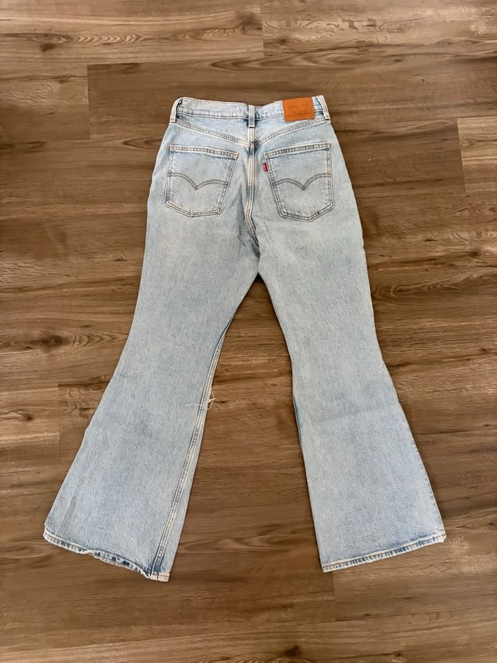 Levi's Boot Leg Ripped Jeans - photo 2