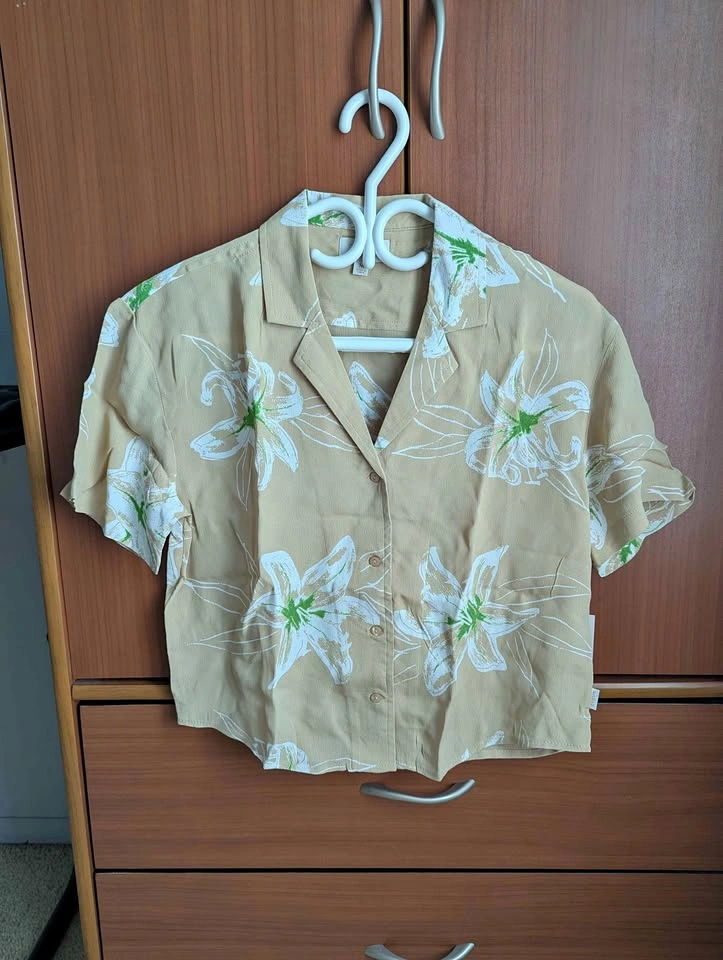 Brixton Naomi short sleeve woven shirt size M