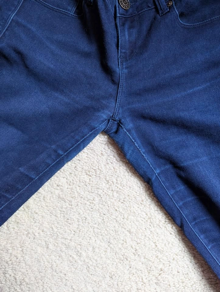Guess Emma Fit medium rise jegging size 29 (fits large) - photo 5