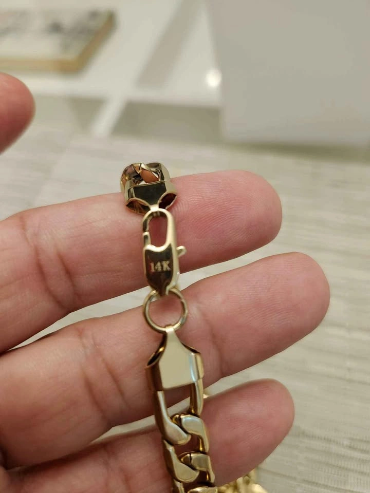 Gold Figaro Chain Necklace - photo 5