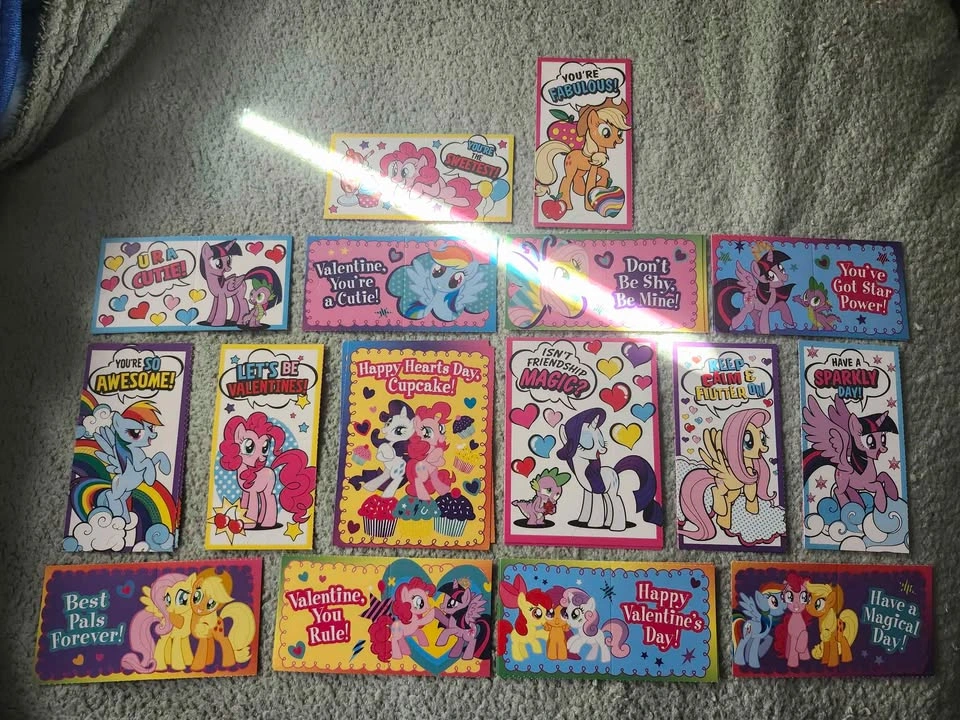 127ct. Valentine's Day Cards & Stickers Lot - photo 2