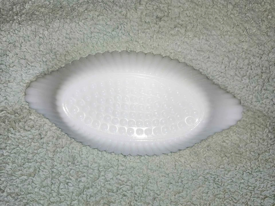 Vintage Milk Glass Scalloped Hobnail Oval Dish - photo 3
