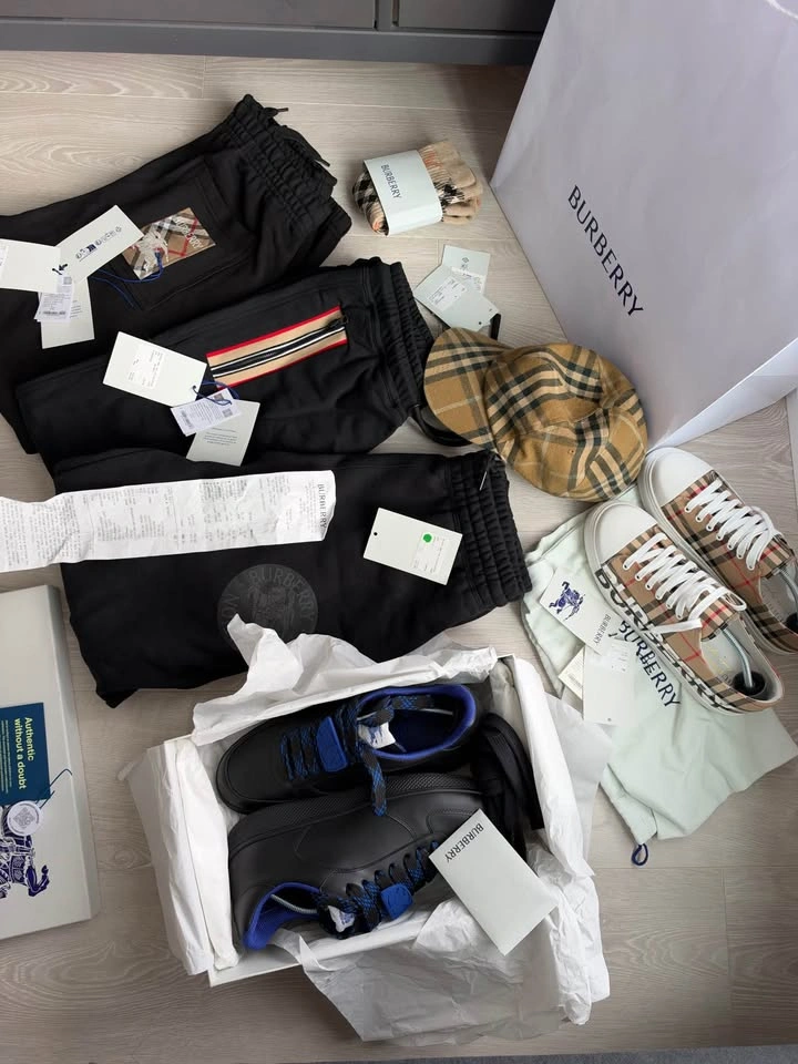 Authentic Burberry Clothes & Sneakers - Closet Clean Out - photo 2