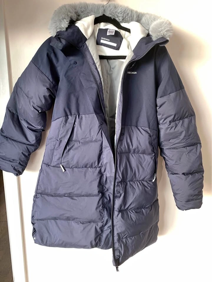 Winter parka jacket.Warm.Size 7-8 year old.Height upto 130cm