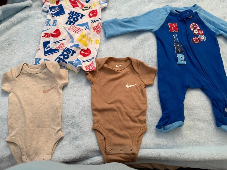 Nike Newborn Baby Bundle- 5 Pieces - photo 2
