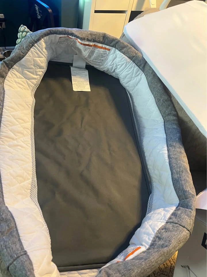 Delta Children By The Bed Deluxe Bassinet - photo 3