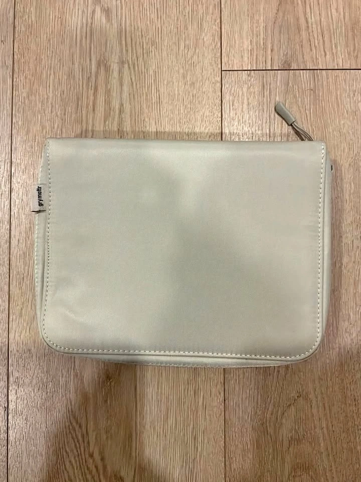 Gry Mattr by Joe Mimran Travel Organizer - Document Wallet