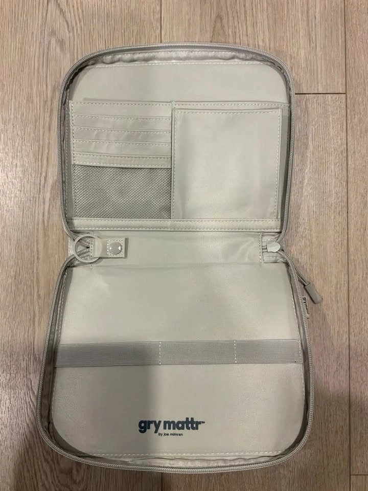 Gry Mattr by Joe Mimran Travel Organizer - Document Wallet - photo 2