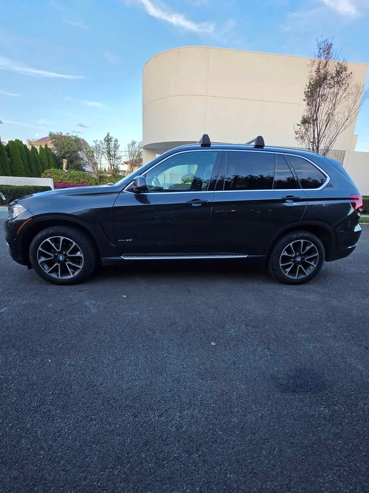 2017 BMW X5 xDrive35i Premium Sport Utility 4D - photo 2