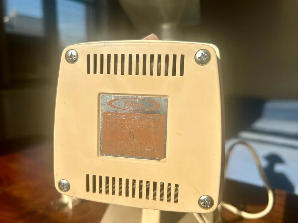 Vintage Oster Electric Meat & Food Grinder (Model 480) - photo 3