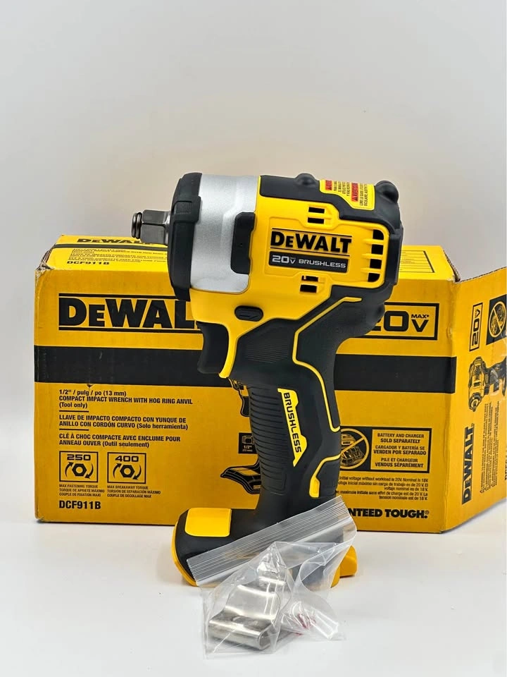 DEWALT 20V MAX Brushless 1/2" Compact Impact Wrench DCF911B