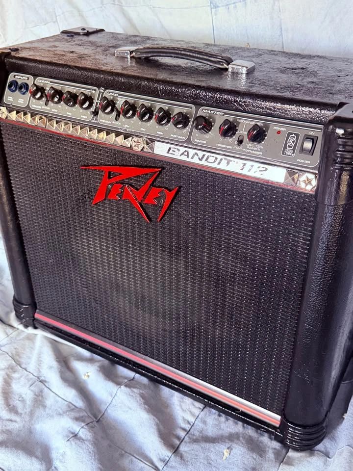 PEAVEY BANDIT 112 - photo 3