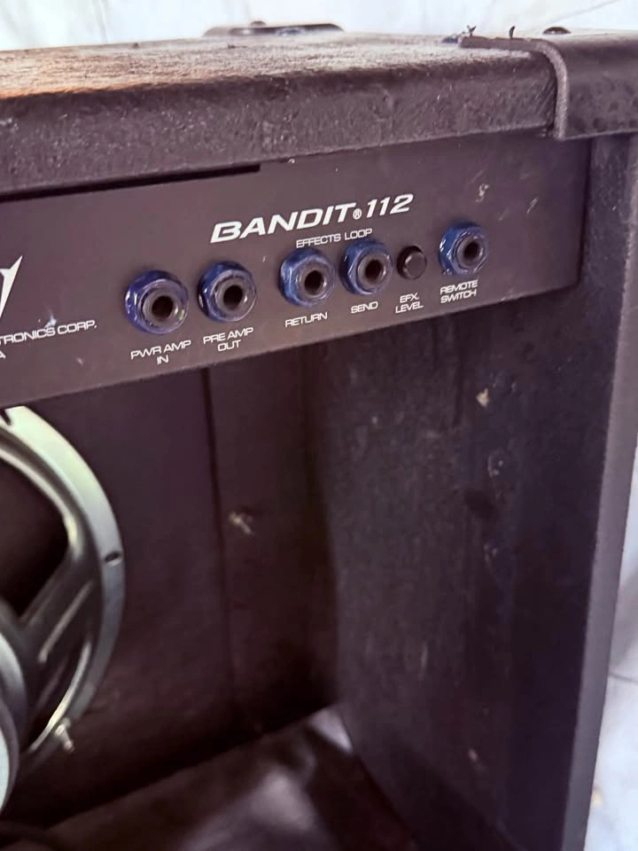 PEAVEY BANDIT 112 - photo 5