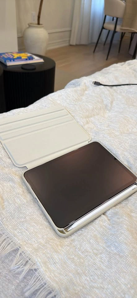 iPad Mini (A17 Pro) 128GB - purple + Accessories - photo 3