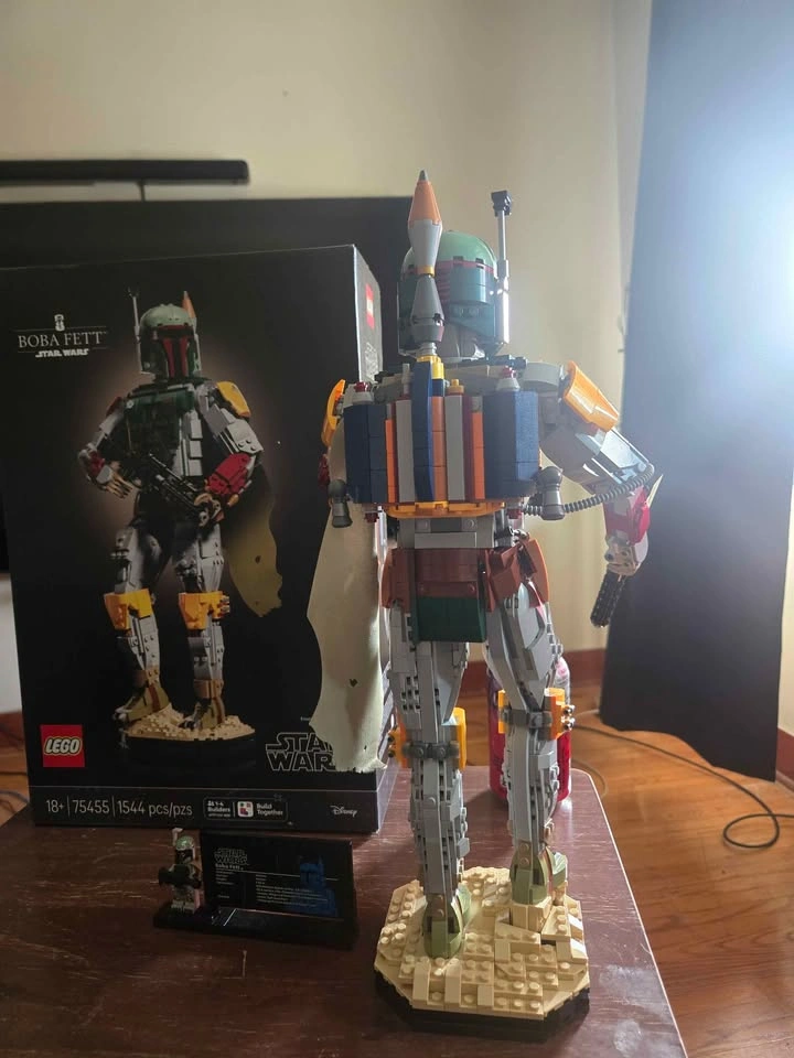 Star Wars Lego Boba Fett Statue - photo 3