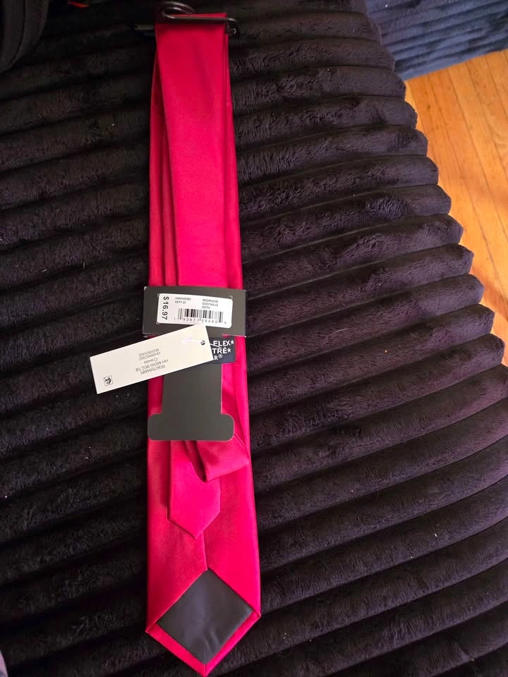 Brand New Red/Burgundy Necktie - photo 2