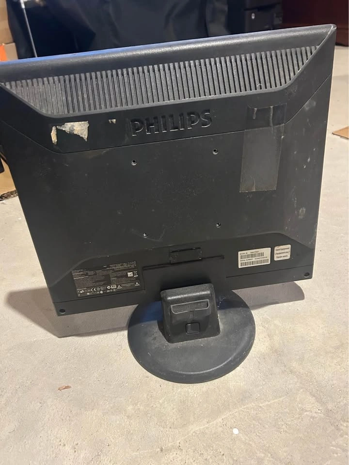 Philips 190S Computer Monitor - photo 2