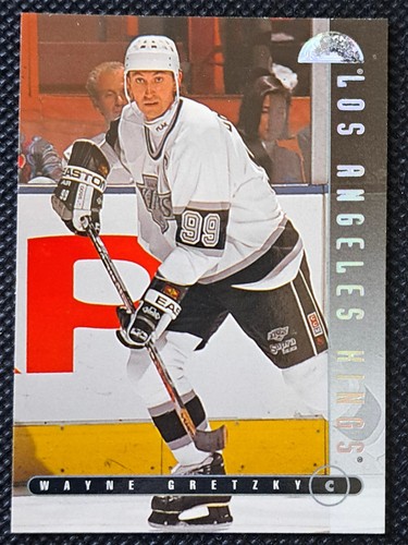 1995-96 Donruss Leaf Wayne Gretzky Card #89 LA Kings