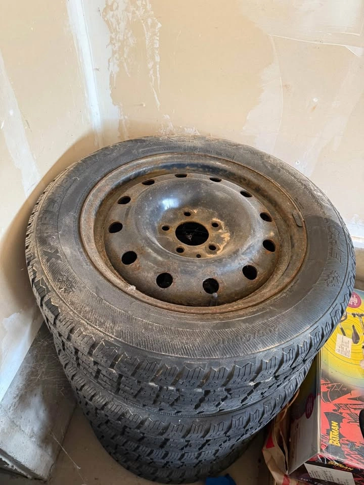 205/60R16 Winter Tires - photo 4