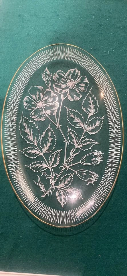 Oval Glass Dish with Gold Trim, Wheat & Butterfly Design - photo 3