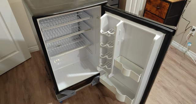 Mini fridge