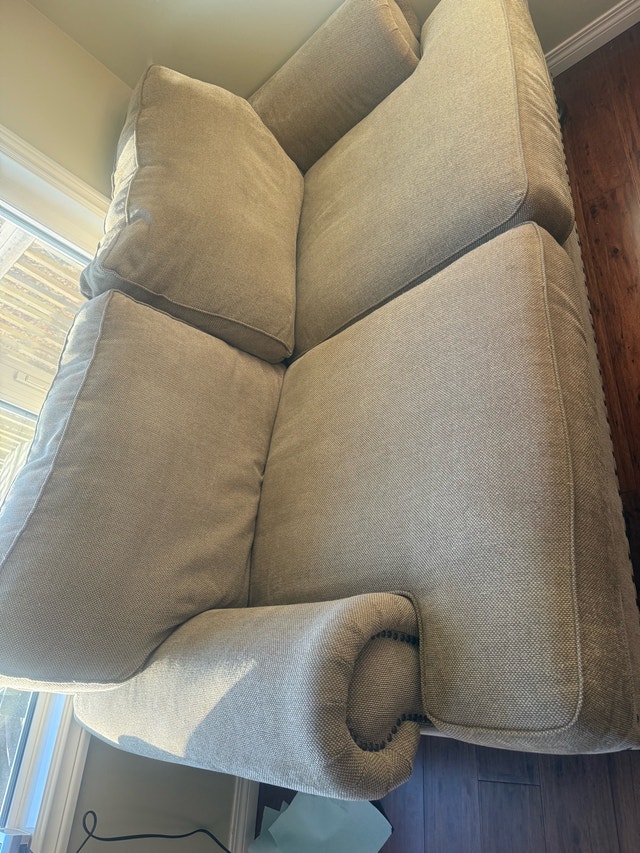 Couch, very comfortable