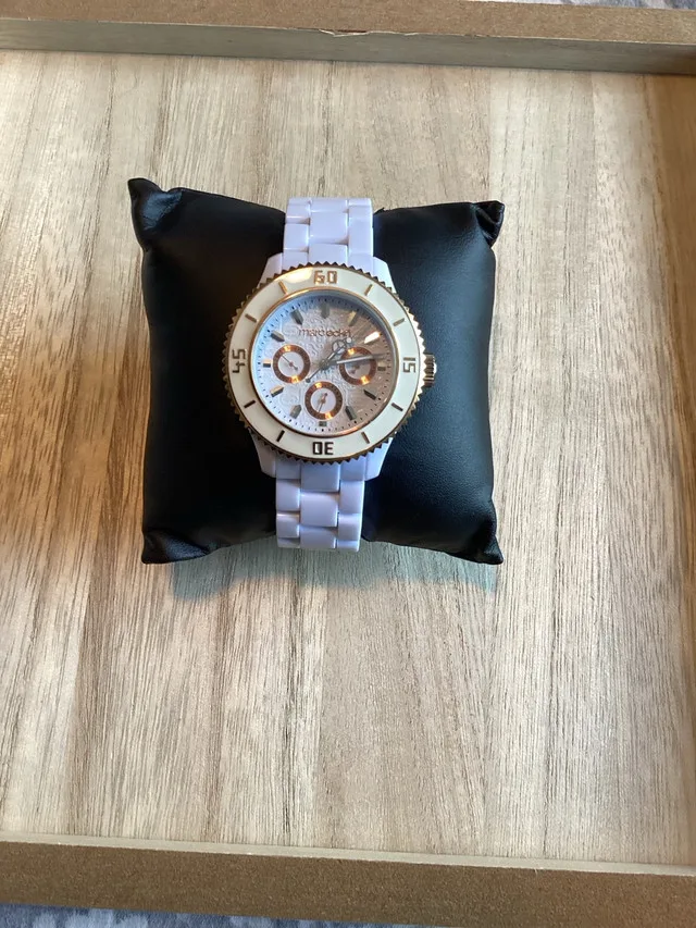 Marc Ecko Watch image indicator(2)