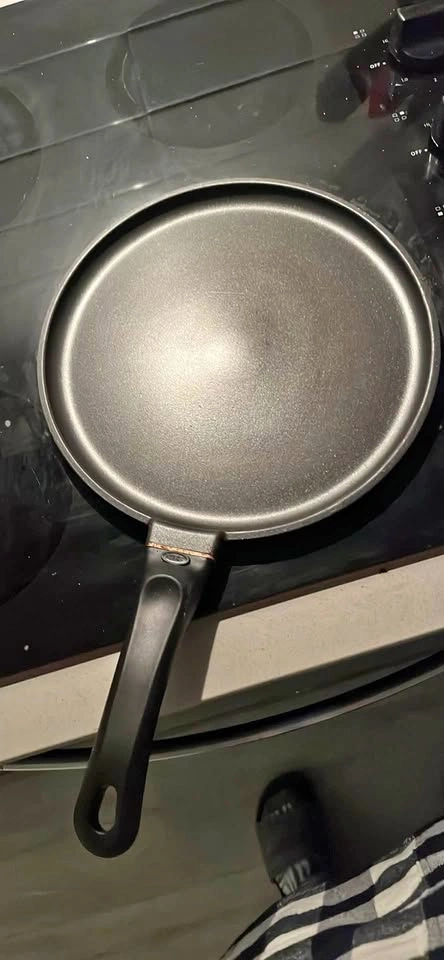 Flat Frying Pan