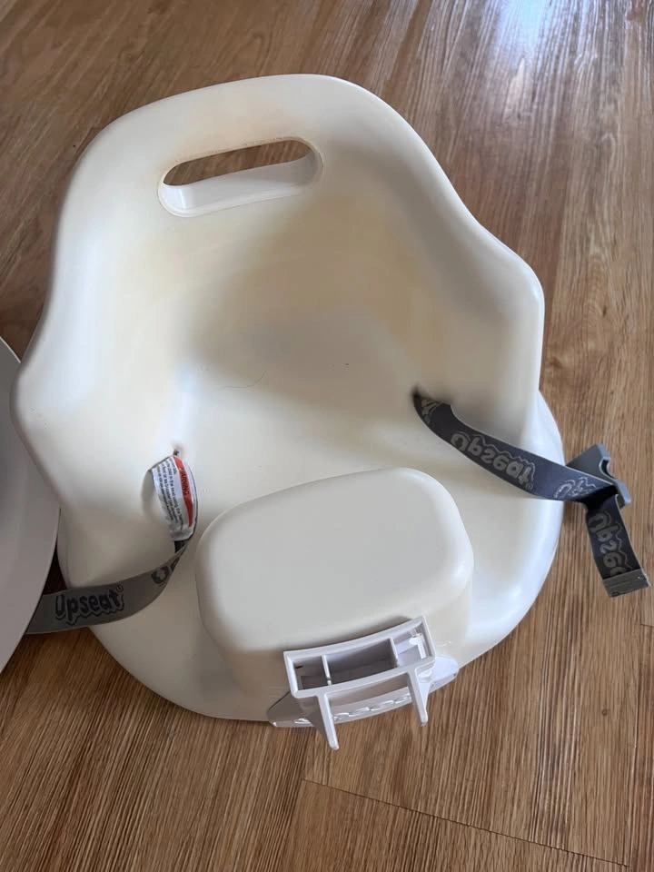 Upseat – The Original Ergonomic Baby Floor & Booster Seat - photo 4