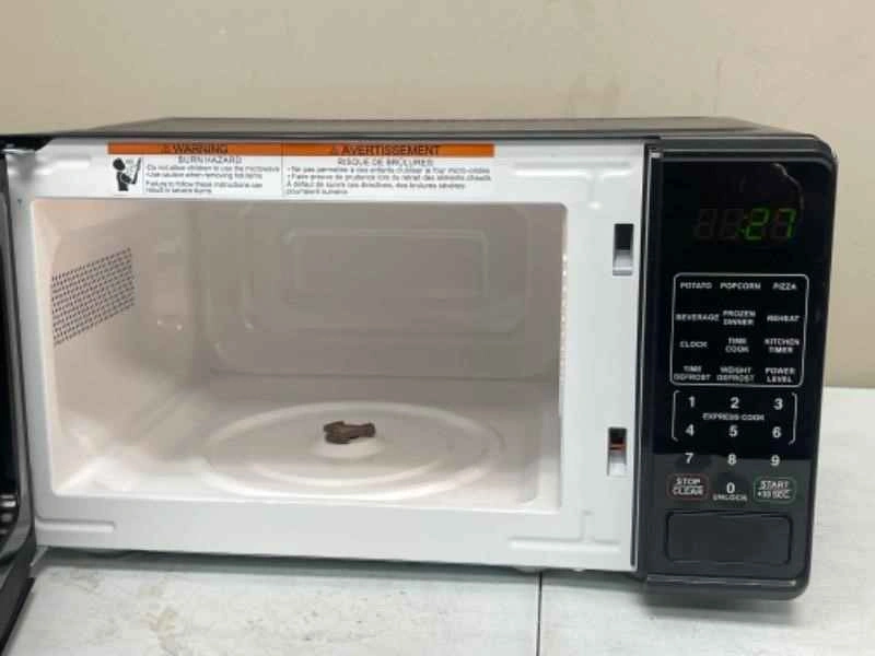Mainstays 0.7 Cu ft Countertop Micro GZ593 - photo 3