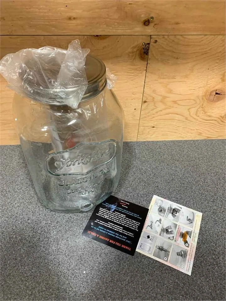 2-Gallon Glass Beverage Dispenser for Parties - photo 4