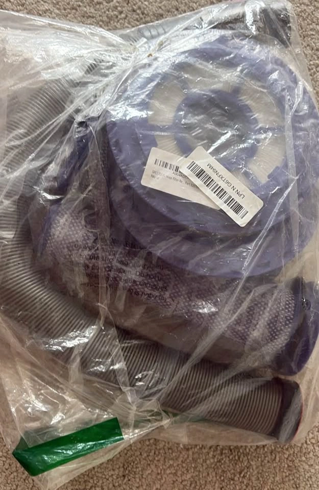 Vaccum Dyson Hose Filter Replacement - photo 3