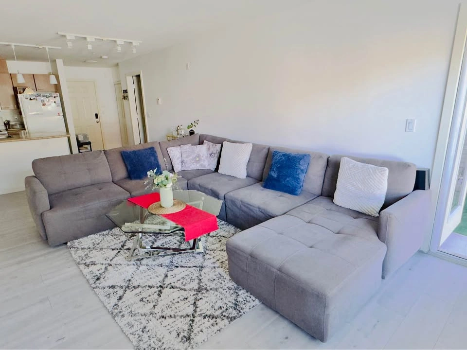 7 Seat Sectional Sofa with Center Table