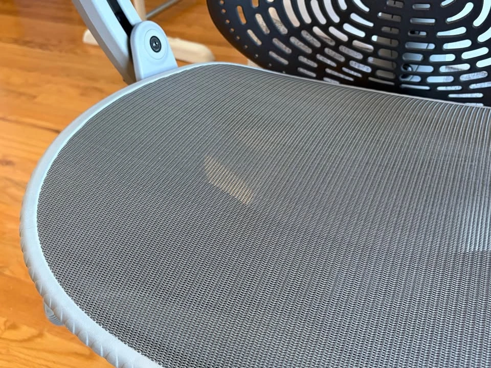Herman Miller Mirra Chair - Like New (Moving Sale) - photo 2