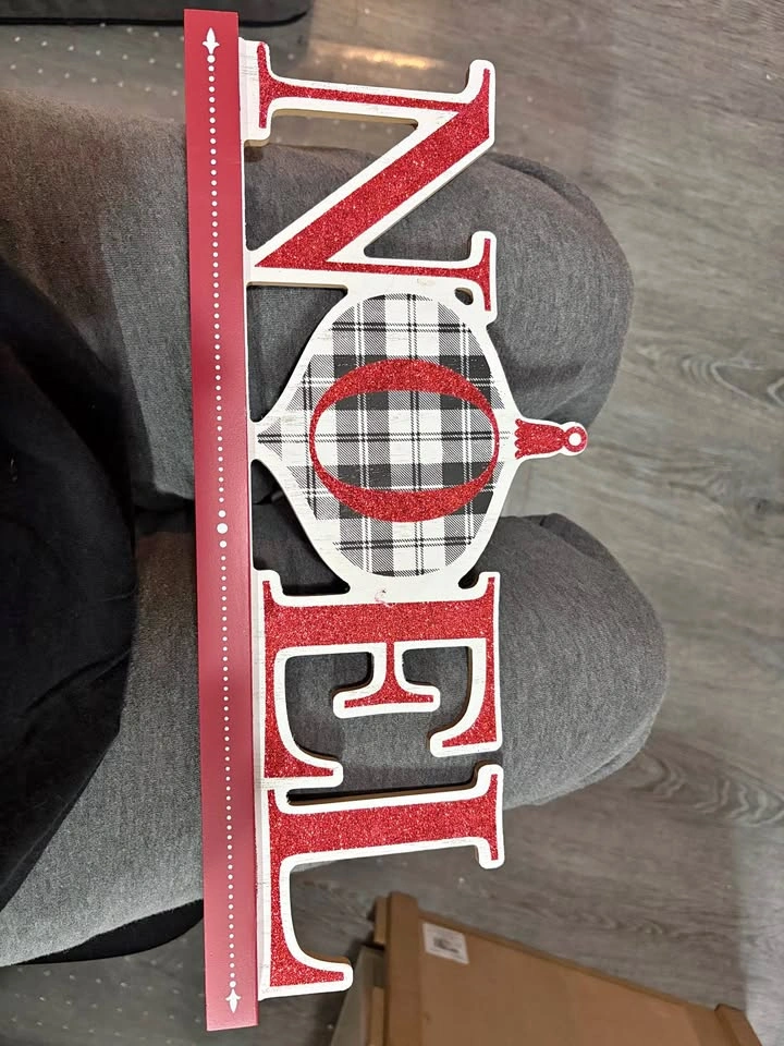 Noel Plaque