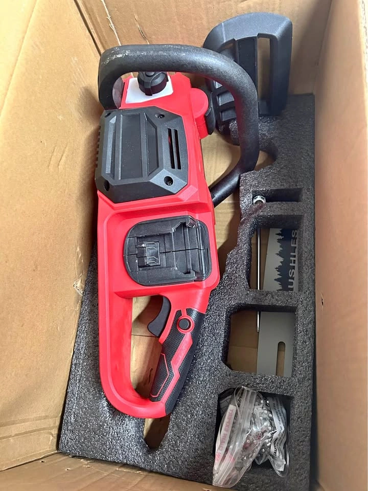 Brushless chainsaw 16”