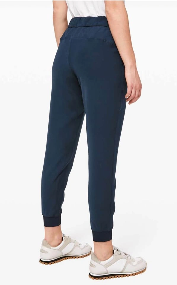 Lululemon On The Fly Jogger True Navy Size 4 - photo 3