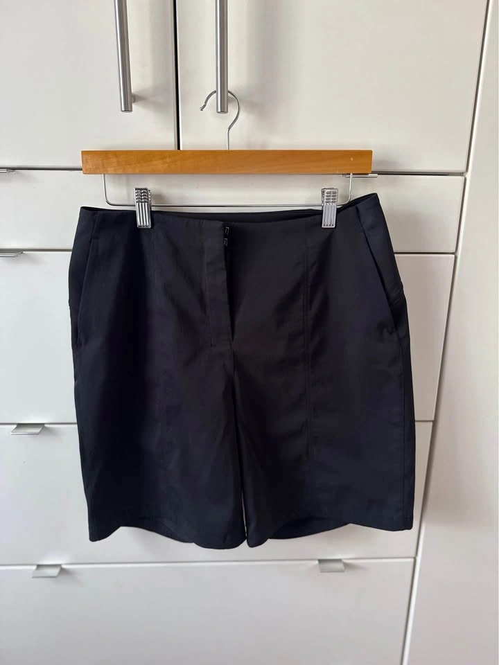 Lululemon In Power Mid Rise Short 8” Black Size 8 - photo 3