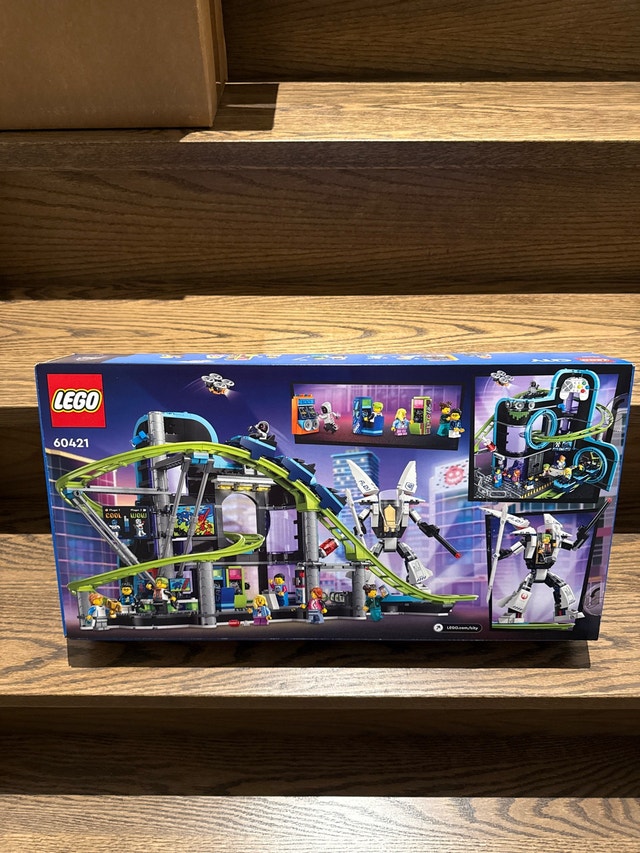 LEGO City Robot World Roller-Coaster Park - photo 3