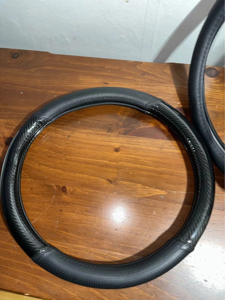 Set of 2 Steering Wheel Covers - photo 3
