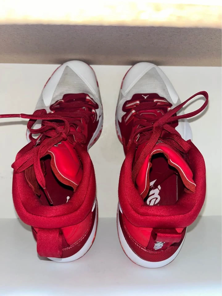 Air Jordan Men’s US 9.5 Zion 1 TB University Red & White - photo 4