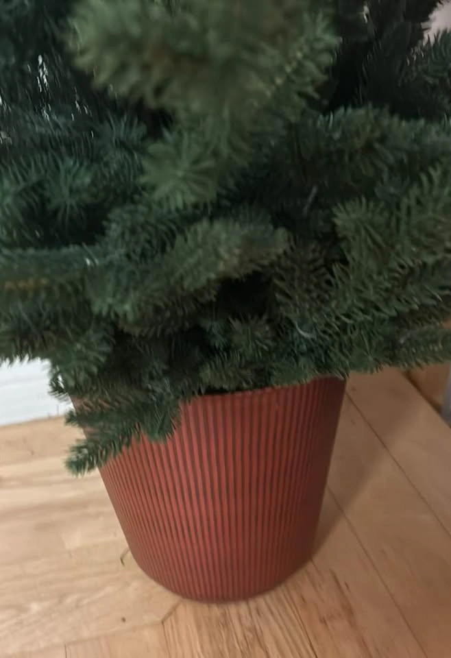 3ft very realistic looking Potted Artificial Christmas Tree - photo 2