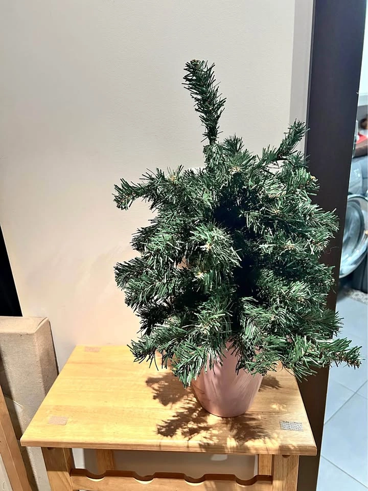 22“ Artificial Christmas Tree in Pink Ceramic Pot