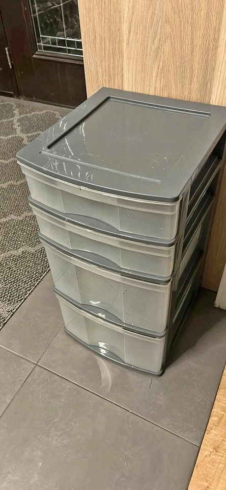 12x13x23“ Sterilite 4-Drawer Plastic Storage Unit
