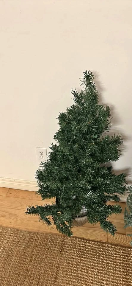 32“ Potted Artificial Christmas Tree