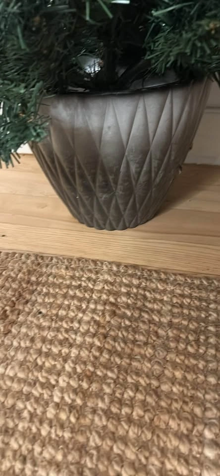32“ Potted Artificial Christmas Tree - photo 2