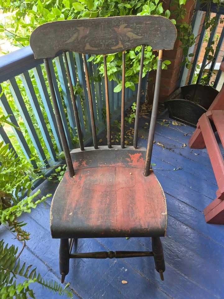 Antique 1820s-1850s painted rocking chair - photo 2