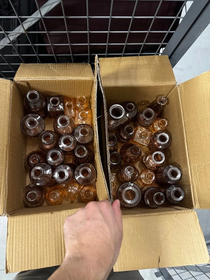 Bulk Lot of approx 100 Amber Glass Bud Vases - photo 3